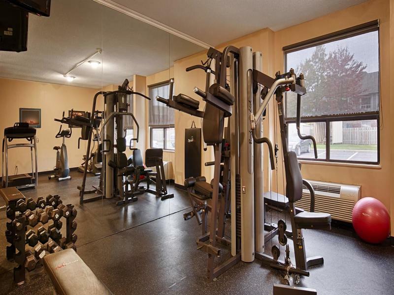 Best Western Plus Rose City Suites Велланд Екстер'єр фото